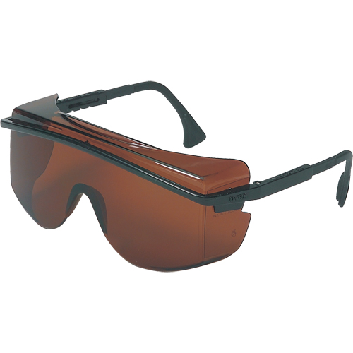 Lunettes de s&eacute;curit&eacute; Uvex Astrospec OTG 3001, Lentille Grise/fum&eacute;e, Anti-&eacute;gratignures, ANSI Z87+/R&eacute;pond ou surpasse la norme CSA Z94.3 Ottawa Fastener Supply