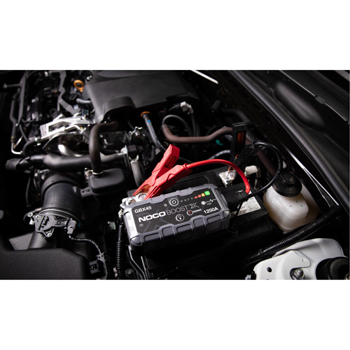 Survolteur pour batterie GBX45 Boost X Ottawa Fastener Supply