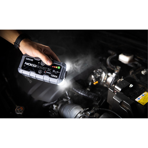 Survolteur pour batterie GBX45 Boost X Ottawa Fastener Supply