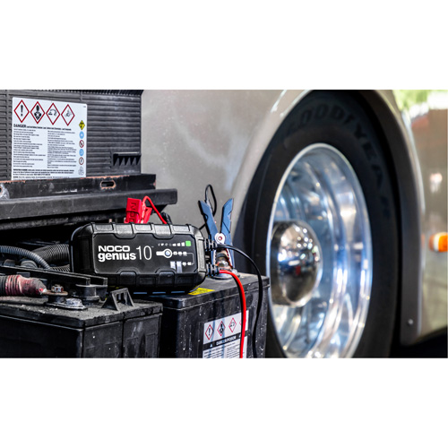 Chargeur de batterie 10 A Genius 10 Ottawa Fastener Supply