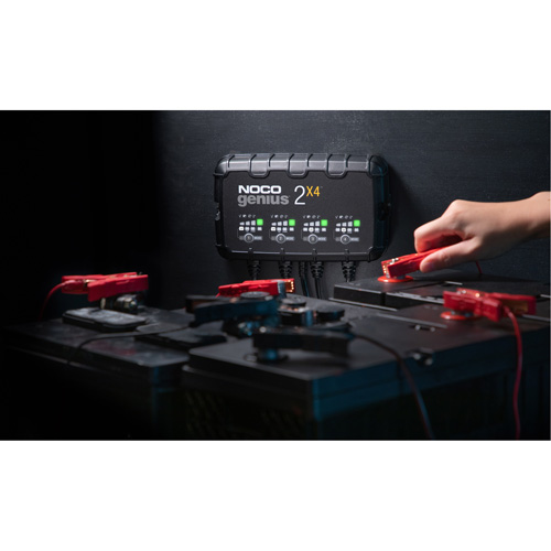 Chargeur de batterie 4 sorties de 8 A Genius 2X4 Ottawa Fastener Supply