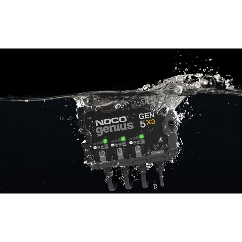 Chargeur de batterie embarqu&eacute; &agrave; 3 sorties de 15 amp&egrave;res Gen5X3 Genius Ottawa Fastener Supply