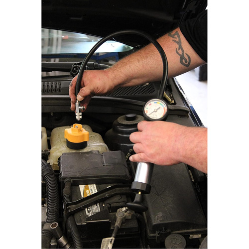 Trousse de test de pression du syst&egrave;me de refroidissement Ottawa Fastener Supply