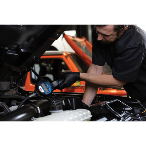 D&eacute;bitm&egrave;tre &eacute;lectronique de lubrifiant avec rallonge flexible &agrave; 90° Ottawa Fastener Supply