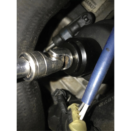 Douille pour filtre &agrave; huile Cummins 5,9 L - 25 mm Ottawa Fastener Supply