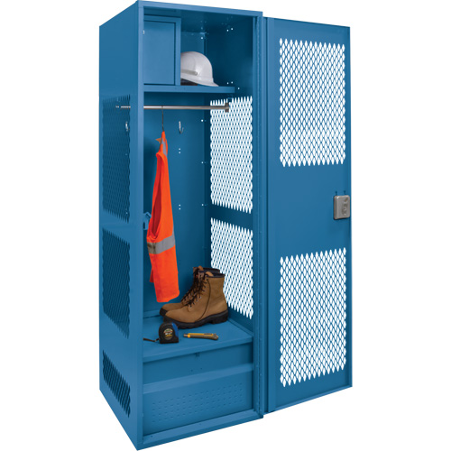Casier pour &eacute;quipement avec porte, Acier, 24" la x 18" p x 72" h, Bleu fonc&eacute; Ottawa Fastener Supply