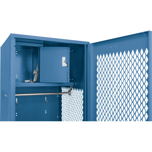 Casier pour &eacute;quipement avec porte, Acier, 24" la x 18" p x 72" h, Bleu fonc&eacute; Ottawa Fastener Supply