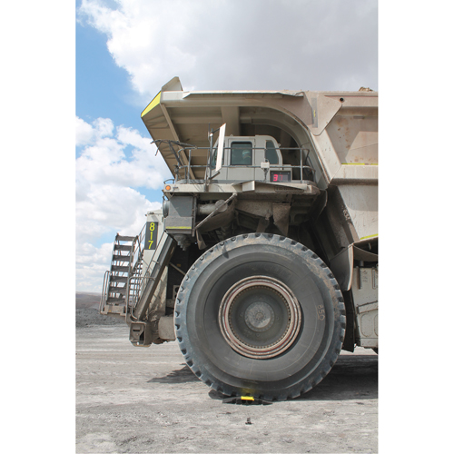 Protecteur de c&acirc;ble &agrave; traverse extr&ecirc;me Yellow Jacket, 2 canaux, 35,75" lo x 42,125" la x 5,125" h Ottawa Fastener Supply