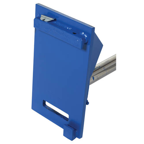 Fl&egrave;che de chariot &eacute;l&eacute;vateur pour tapis, 108-1/2" longueur, Install&eacute; sur tablier, Capacit&eacute; de 2500 lb Ottawa Fastener Supply