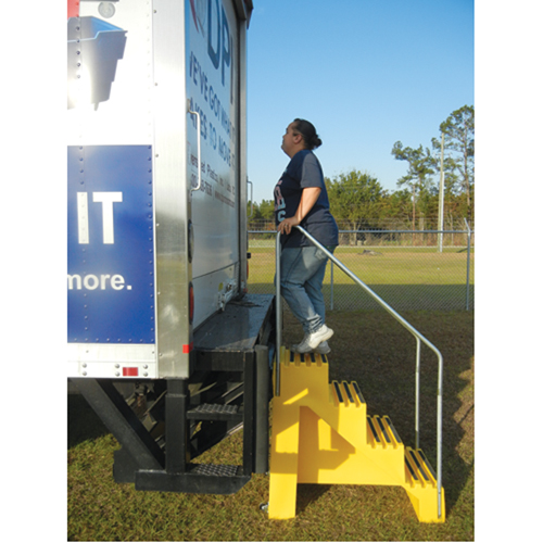 Escabeau industriel, 4 marches, 43" x 22-1/2" x Hauteur 66" Ottawa Fastener Supply