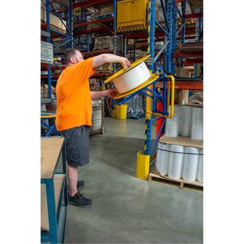 Distributeur de feuillards, Feuillard Polyester/Acier/Polypropyl&egrave;ne, Dia de noyau 16"/8", largeur de rouleau 3"/8"/6" Ottawa Fastener Supply