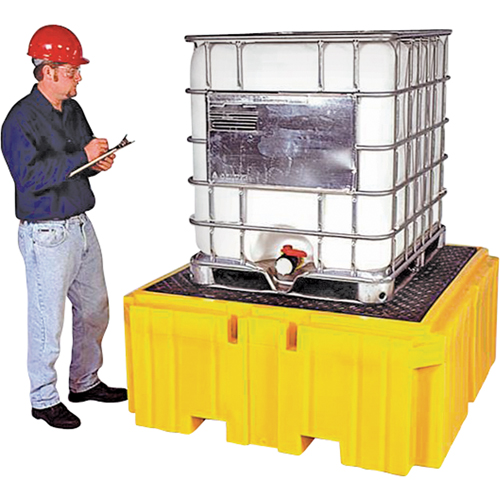 GRV Spill Pallet Plus avec drain, Capacit&eacute; de d&eacute;versement 365 gal. US, 62" x 62" x 28" Ottawa Fastener Supply