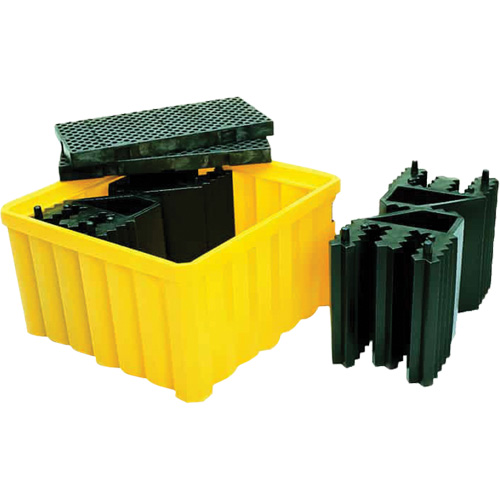 Palette antid&eacute;versement avec drain Ultra-IBC Spill Pallet , Capacit&eacute; de d&eacute;versement 400 gal. US, 58,75" x 58,75" x 33" Ottawa Fastener Supply