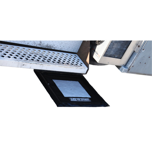 Drip Defender Spill Collection Pad, Oil Only, 15" x 13", 0.2 gal. Absorbancy Ottawa Fastener Supply