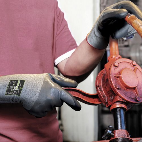 Gants r&eacute;sistants aux coupures 576, Taille 6/Petit, Calibre 13, Rev&ecirc;tement Mousse de nitrile, Enveloppe en PEHP, ANSI/ISEA 105 niveau 3/EN 388 niveau C Ottawa Fastener Supply