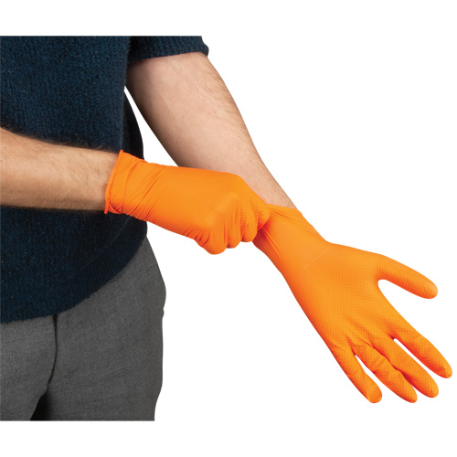 Gants d'examen de poids lourd &agrave; prise tactile, Petit, Nitrile, 8 mils, Sans poudre, Orange Ottawa Fastener Supply