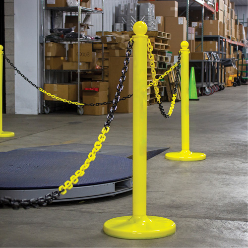 Bicolour Plastic Barrier Chain, Green/White Ottawa Fastener Supply