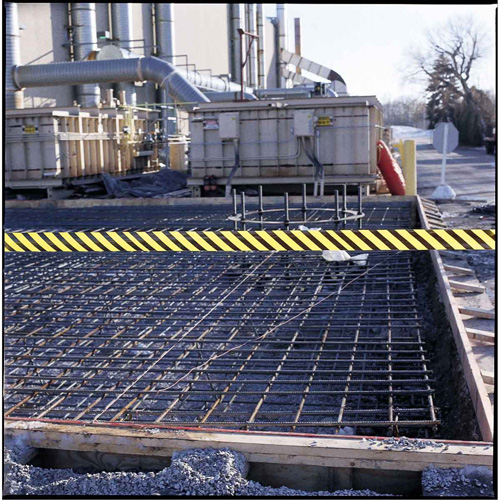 Ruban pour barricade, Anglais, 3" la x 200' lo, 3 mils, Noir sur jaune Ottawa Fastener Supply