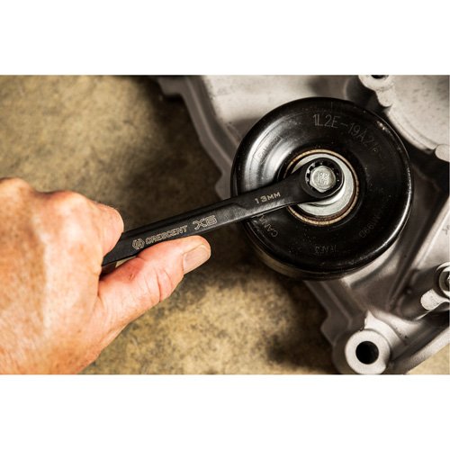 Jeu de cl&eacute;s &agrave; cliquets &agrave; cannelure avec rev&ecirc;tement d'oxyde noir X6, Combinaison/Ouverte, 7 morceaux, M&eacute;trique Ottawa Fastener Supply