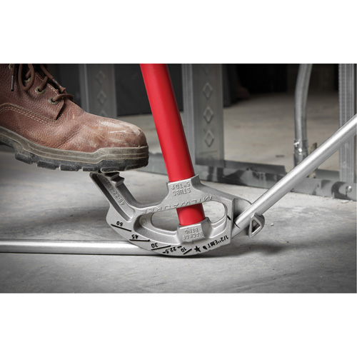 Machine &agrave; plier les conduits en aluminium Ottawa Fastener Supply