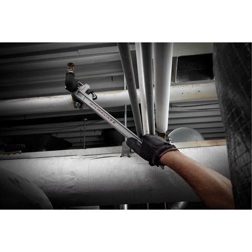 Cl&eacute; &agrave; tuyau avec manche Powerlength, Cap des m&acirc;choires 1-1/2", Longueur 10" Ottawa Fastener Supply