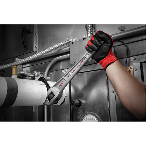 Aluminum Offset Pipe Wrench, 2" Jaw Capacity, 18" Long, Powder Coated Finish, Ergonomic Handle Ottawa Fastener Supply