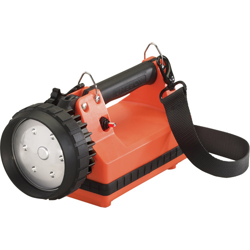 Lanterne avec syst&egrave;me standard E-Flood FireBox, DEL, 615 lumens, 8 hres de fonctionnement, piles Rechargeable, Compris Ottawa Fastener Supply