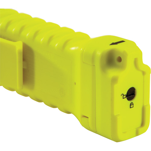 Lampe de poche magn&eacute;tique &agrave; angle droit, DEL, 336 lumens, Piles AA Ottawa Fastener Supply