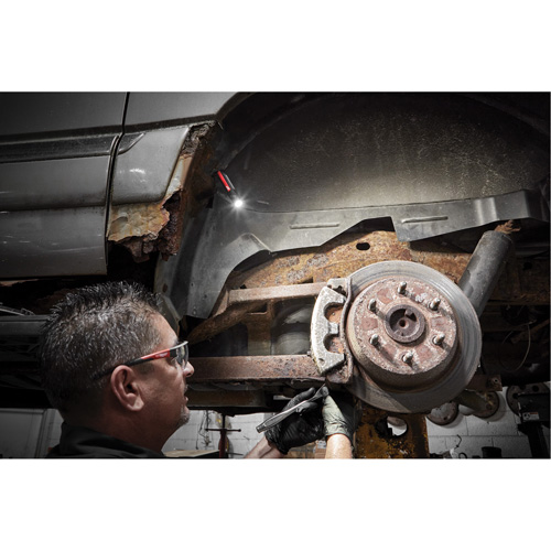 Everyday Carry Flashlight with Magnet, LED, 500 Lumens, Rechargeable Batteries Ottawa Fastener Supply