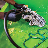 Nettoyant et d&eacute;graissant naturel CB 100 ALU, Bouteille &agrave; g&acirc;chette Ottawa Fastener Supply