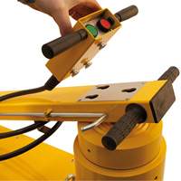 Mammut Jack, 165 Ton(s), Air Hydraulic Ottawa Fastener Supply