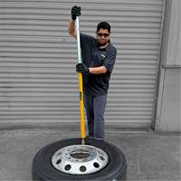 D&eacute;monte-talons &agrave; marteau coulissant Ottawa Fastener Supply