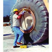 Ensemble de brise-talon pour pneus g&eacute;ants/&eacute;quipement de terrassement avec pompe hydraulique de 1/2 gallon Ottawa Fastener Supply