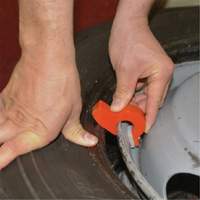 Mainteneurs de talon Ottawa Fastener Supply