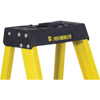 Industrial Heavy-Duty Stepladders (6400 Series), 4', Fibreglass, 300 lbs. Capacity, Type 1A Ottawa Fastener Supply