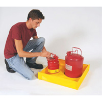 Flexible Ultra-Utility Tray&reg;, 12" L x 12" W x 4.8" H, 1.5 US Gal. Spill Capacity Ottawa Fastener Supply