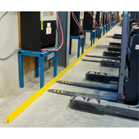 Floor Angle Guard Rails, Steel, 48" L x 5" H, Yellow RN065 | Ottawa Fastener Supply