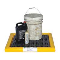 Poly-Spillpad Pads, 24" L x 24" W x 2" H, 2 US gal. Spill Capacity Ottawa Fastener Supply