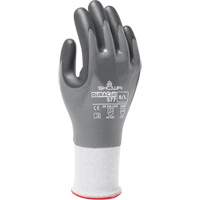 Gants r&eacute;sistants aux coupures 577, Taille 6/Petit, Calibre 13, Rev&ecirc;tement Mousse de nitrile, Enveloppe en PEHP, ANSI/ISEA 105 niveau 3/EN 388 niveau C Ottawa Fastener Supply