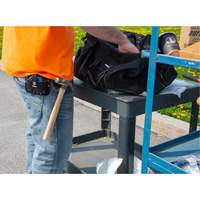 Grand porte-ruban &agrave; mesurer, Porte-ruban &agrave; mesurer, Cuir, 1 Poches Ottawa Fastener Supply