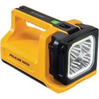 9050 High-Performance Lantern Flashlight, LED, 3369 Lumens, 2.75 Hrs. Run Time, Rechargeable/AA Batteries, Included XJ141 | Ottawa Fastener Supply